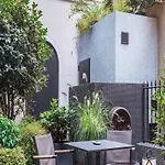 Le Rayz Vendome Aparthotel